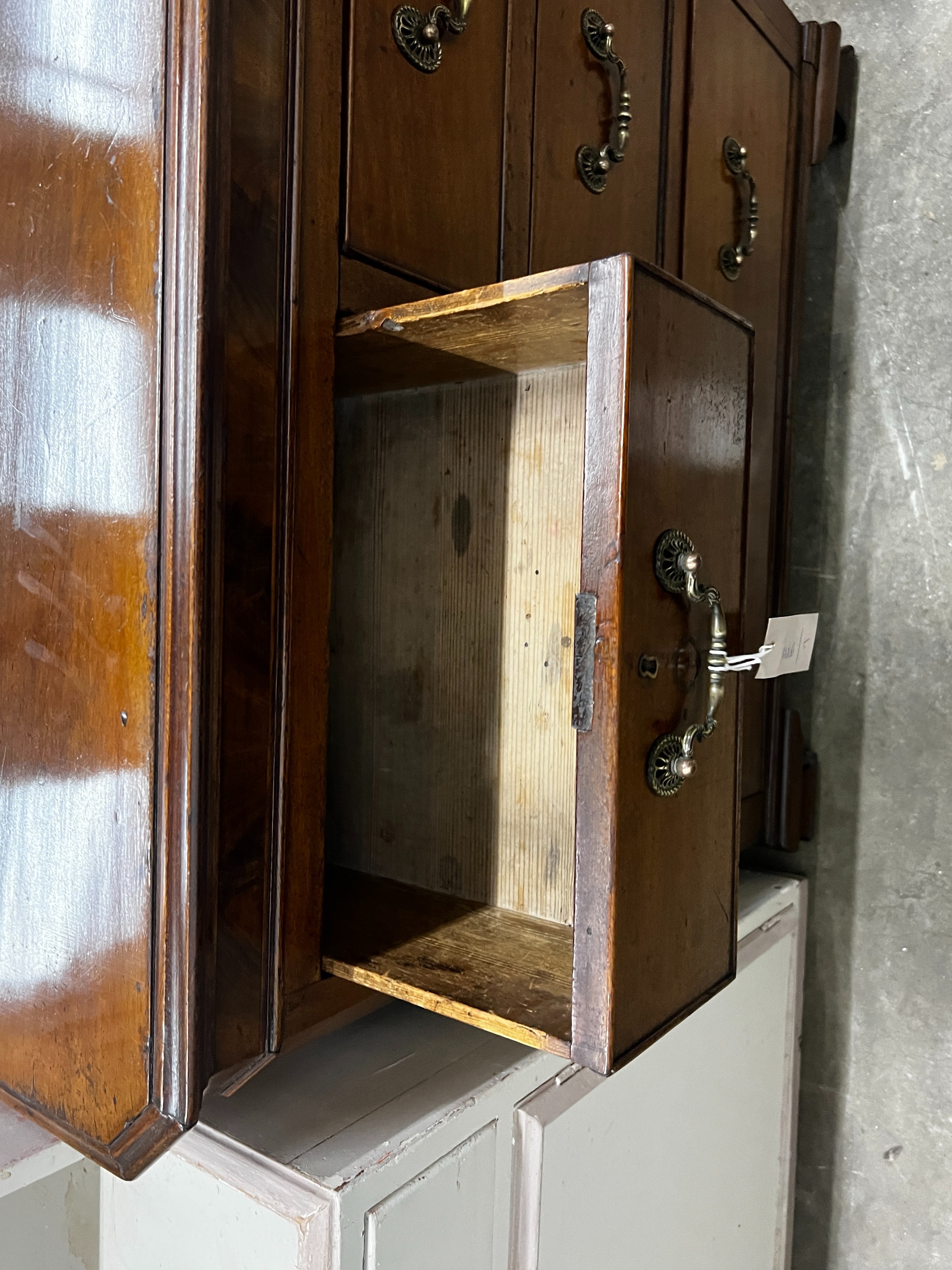 A George III mahogany four drawer chest on ogee bracket feet, width 93cm, depth 51cm, height 93cm